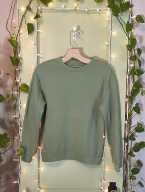 Kids 🆓 Pistachio Crewneck Sweatshirt M
